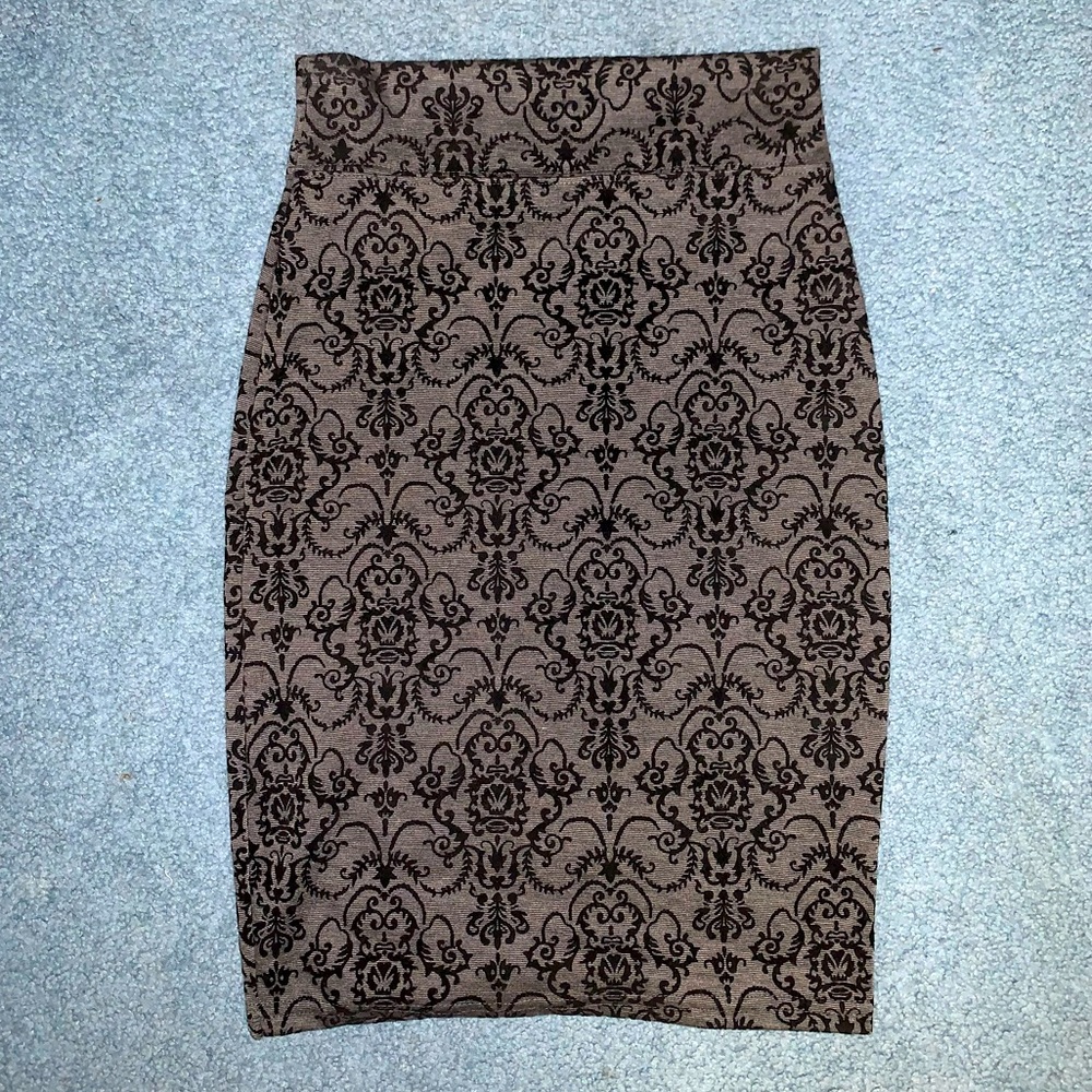 Velvet patterned skirt